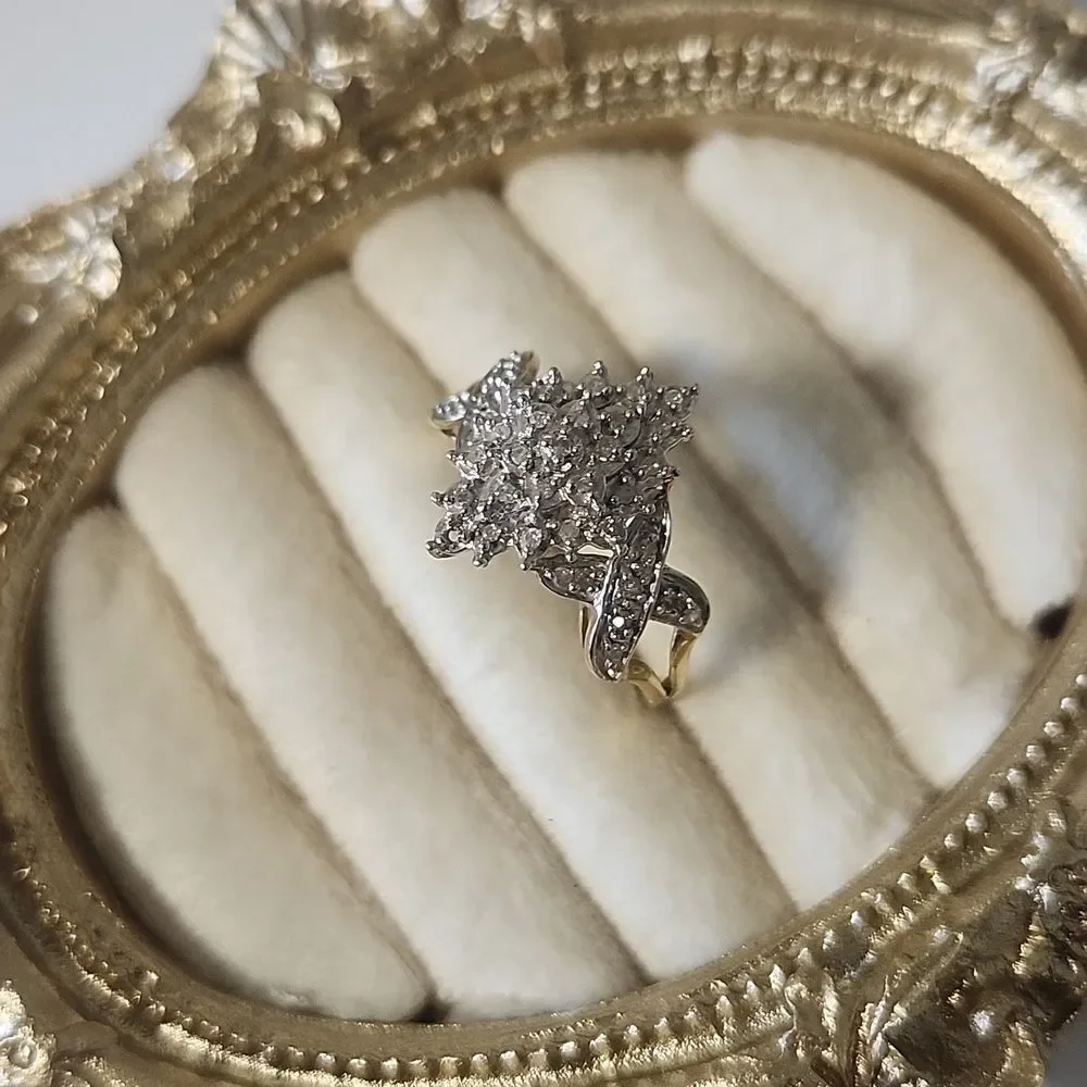 10K Gold Diamond Ring Size 10
